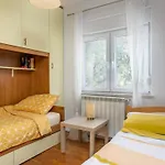Apartamento With Parking Space Kostrena, Rijeka - 14285 *