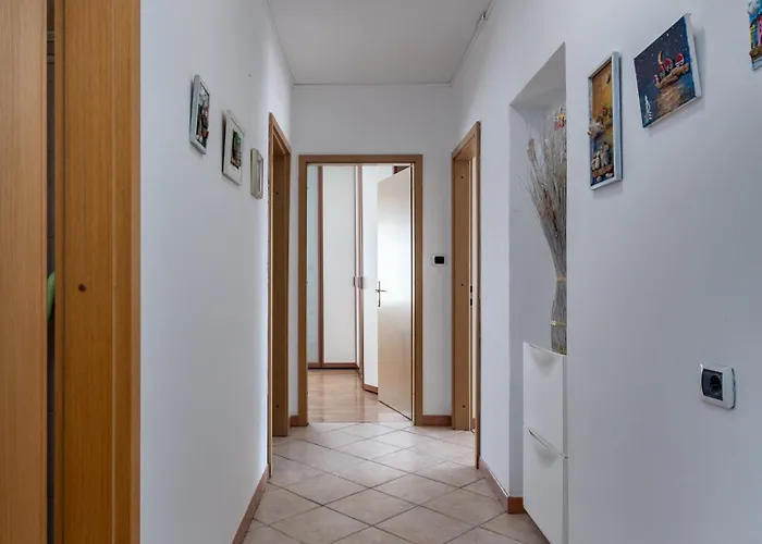 Appartement With Parking Space Kostrena, Rijeka - 14285 Kostrena